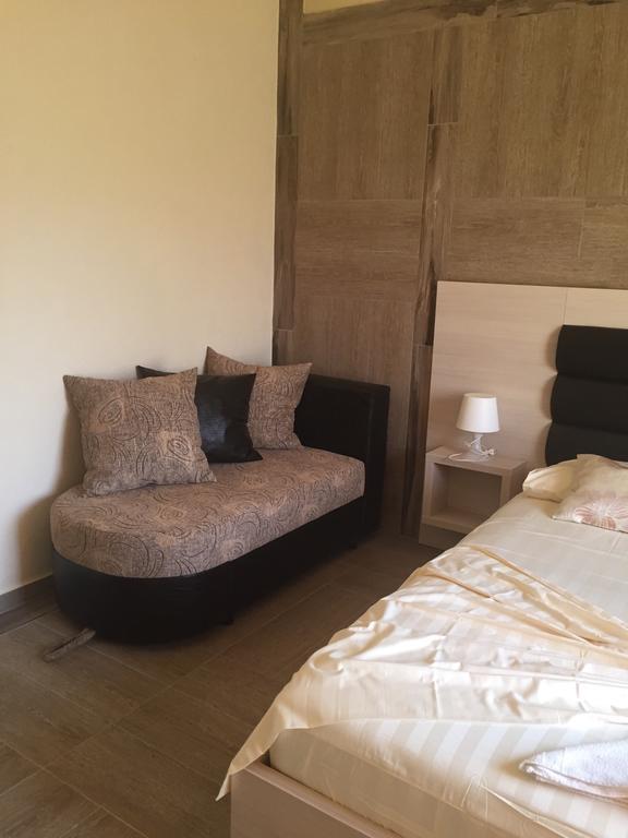 Guesthouse Liamra Ulcinj Zewnętrze zdjęcie